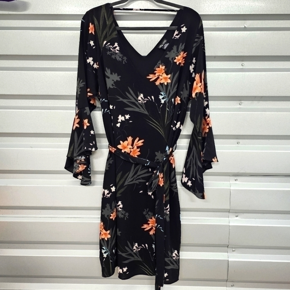 City Chic Bell Sleeve Floral Midi Dress